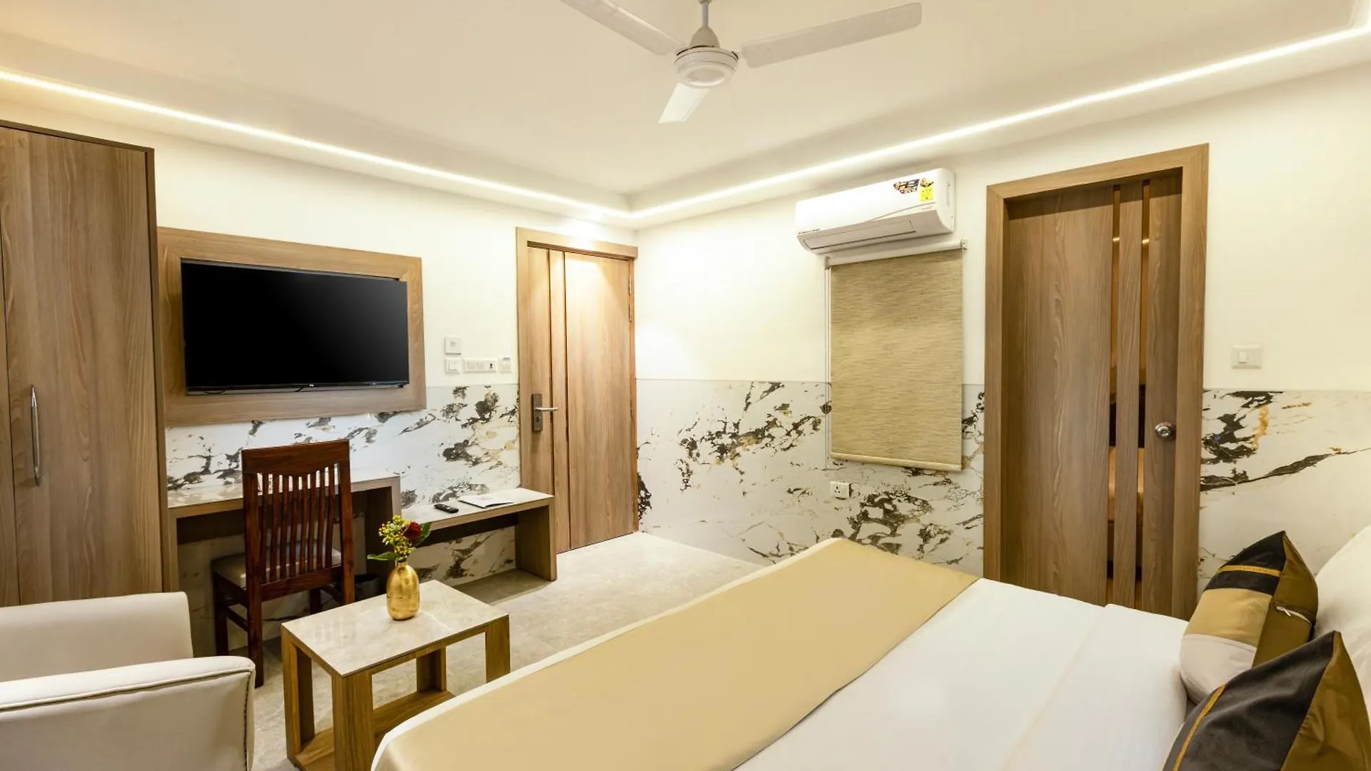****  The Orion Hotel Era - Delhi Airport New Delhi India