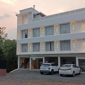  Hotel Sreeja Myst India