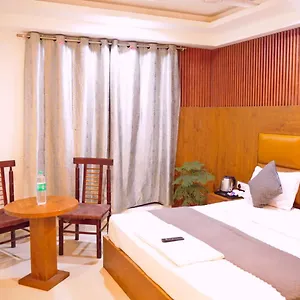 **** Hotel Air Near Delhi Aiport India